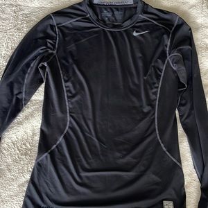 Nike Pro Dri-FIT
Men's Slim Fit Long-Sleeve Top